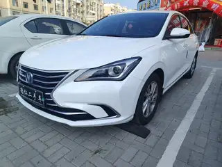 新到19年新款长安逸动GDl，个人一手车，6万多公里，手动挡1.6排量非常省油，一件补漆剩下全车原漆