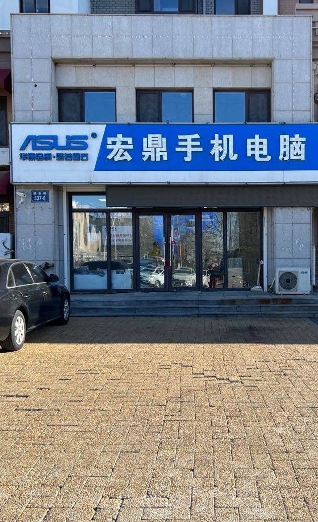 店铺出租，一二楼共计144平，长兴湾中心位置，无转让费