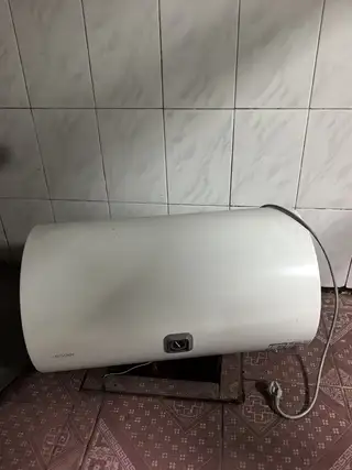 60升热水器98新几乎没使用一层灰