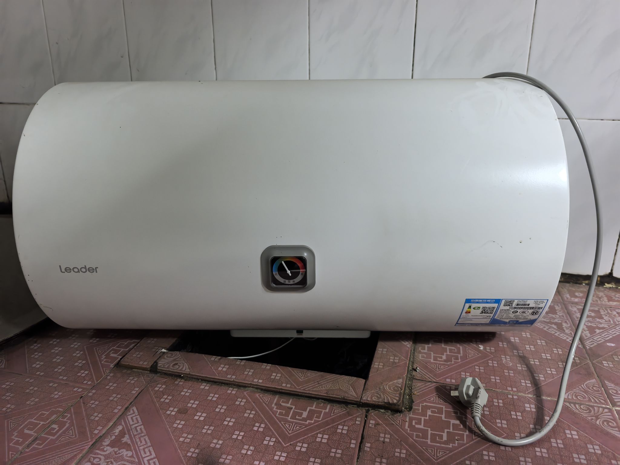 60升热水器98新几乎没使用一层灰