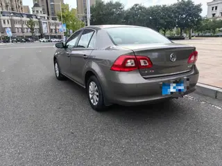 新到12年早产大众宝来，手动1.6，本地两手，车况精品，整车两件划痕补漆，实表13万公里，保险检车到