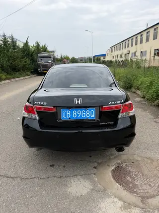 10年雅阁，北京低，车新，喜欢联系价格便宜，1万多