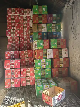 出售香蕉箱！另外大量收购水果蔬菜筐！151****6625微信同步