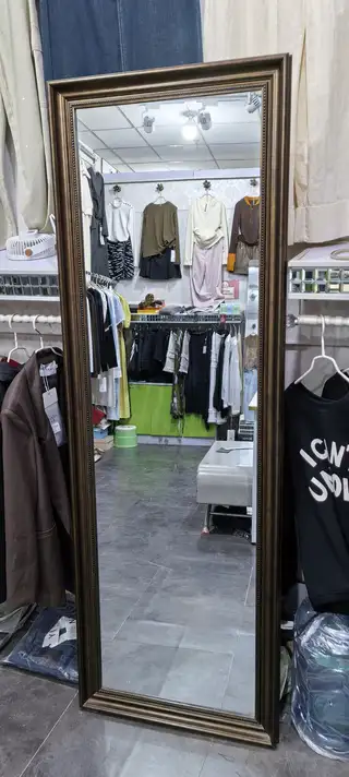 服装店不干了，原价350的试衣镜，现在200一个