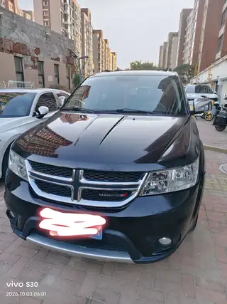 当年新车36万，现在仅需2个多就可以拥有14年道奇酷威7座大吉普，实表16万公里，全车两处补漆，电动