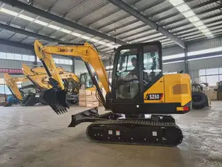 专业挖掘机，型号齐全欢迎选购
