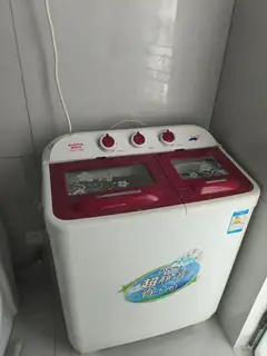 双桶洗衣机150一个，有两个，都好用，新新家园自取，158****8768