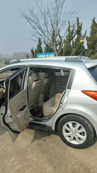 12年骐达自动挡高配一手车，没事故，没火烧，没有水淹，发动机变速箱巅峰状态，4AT变速箱根本不会坏，