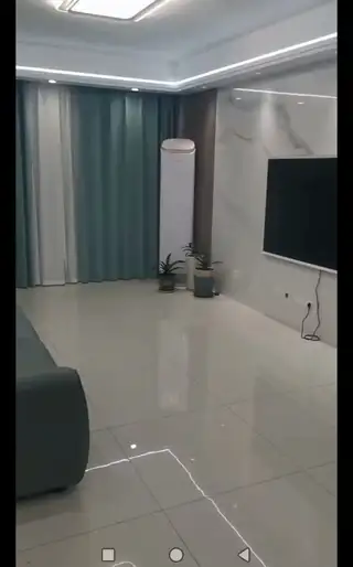 精装三室，家电齐全，有空调，封闭小区