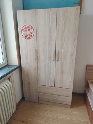 出售二手木门窗户，桌椅板凳，衣柜，洗手盆，坐便双人床单人床等家用物品便宜卖