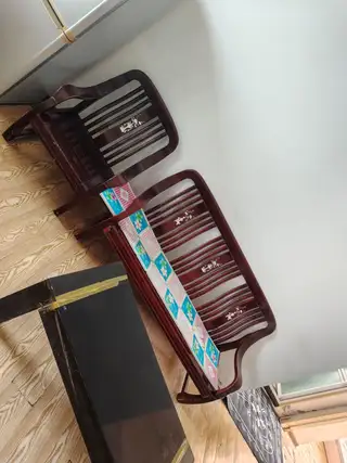 出售二手木门窗户，桌椅板凳，衣柜，洗手盆，坐便双人床单人床等家用物品便宜卖