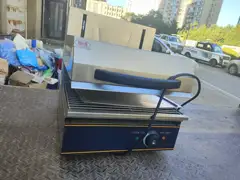 自家餐厅 不干了，还有很多机器像传菜机 操作台 多功能烤架 盘子等等 可以上门来看 质量特别好 欢迎