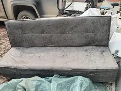 沙发用了半年，有要的联系我价格面议