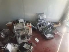 烤肉店不干了，所有东西便宜卖了，炭火的煎肉炉子和桌子一套80。电话180****5169