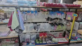 买二手柜台，美容床，美甲桌。