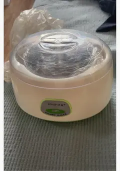 全新优益Yoice酸奶机，家用款，带原包装，功能正常，插电即用，操作简单，做酸奶很方便，内胆是不锈钢