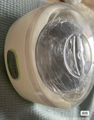 全新优益Yoice酸奶机，家用款，带原包装，功能正常，插电即用，操作简单，做酸奶很方便，内胆是不锈钢