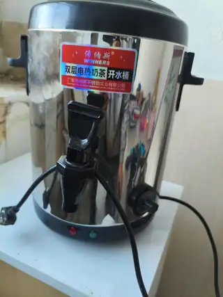 出售两个加热壶都是新的。没怎么用。给两个就卖。