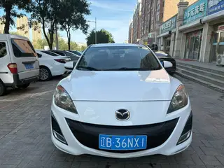新到13年马自达3星驰，极品车况，全车只有两处补漆，时表12万公里，自动挡1.6排量，开着特别好，非