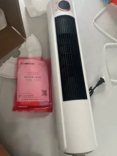 全新的电暖风，一次没用过！包装说明都在，家里用不上转卖。