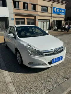 2014年上牌比亚迪速锐，辽B大连牌照，个人自用代步车，诚心转让。保险全年。 1.5L手动挡，皮实耐