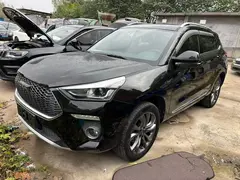 一手19年哈弗H6Coupe 自动1.5T 全景大天窗 真皮座椅 电子手刹 多功能方向盘 配置多多