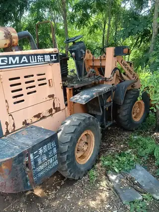 本人出售铲车138****4533